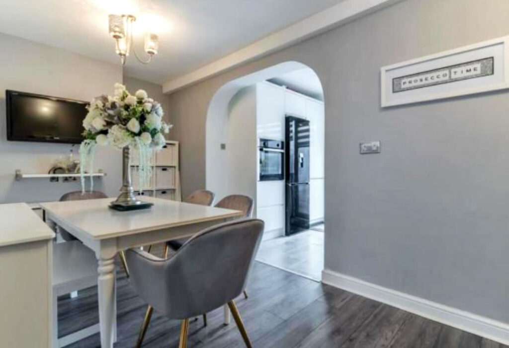 clean dining room